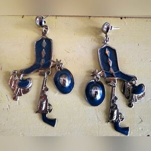 Vintage Western Cowgirl earrings.